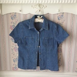 Short sleeved denim shirt